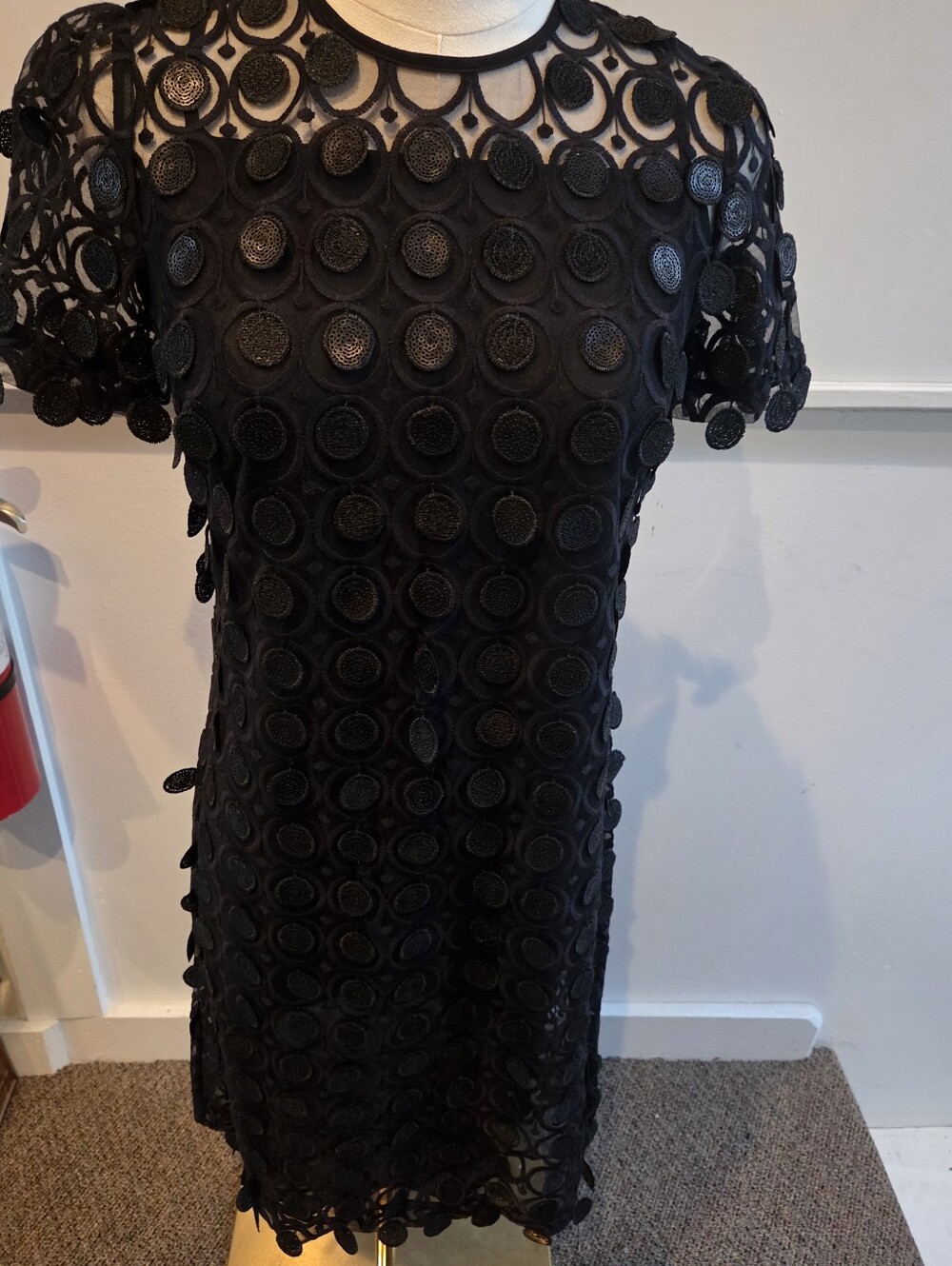 NWT Michael Michael Kors Black Embroidered Lace Shift Dress Size 0